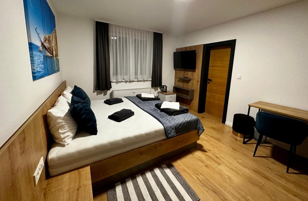 Rooms Славонський Брод Екстер'єр фото